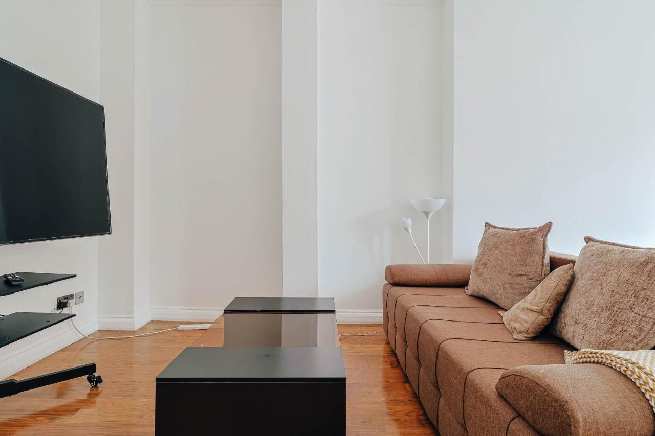 City Central Apartment Борнмут Экстерьер фото